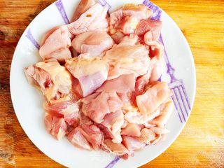 烤鸡腿肉的做法步骤：2