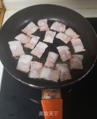 美味披萨～电饼铛版的做法步骤：4