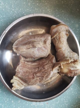 牛肉汤的做法步骤:2
