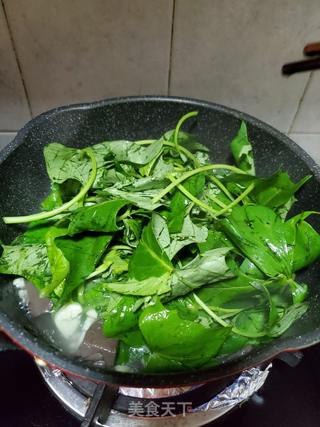鸭血煮番薯叶的做法步骤:6