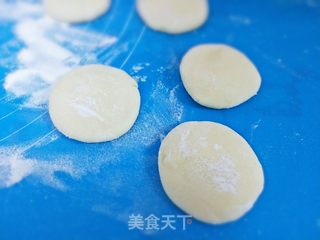 芹菜肉馅蒸饺的做法步骤：6