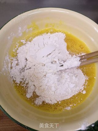 韭菜鸡蛋饼的做法步骤:4