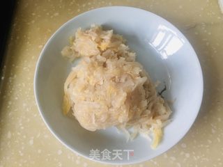 酸菜炒粉条的做法步骤：1