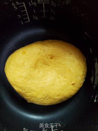 双色玫瑰花馒头的做法步骤:6