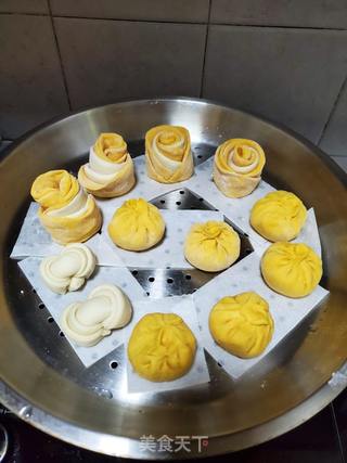 双色玫瑰花馒头的做法步骤:15
