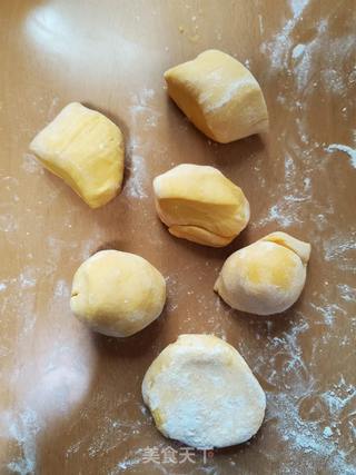 南瓜豆沙包的做法步骤:3