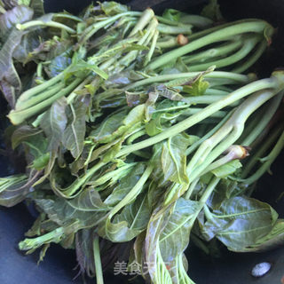 香椿芽拱蛋的做法步骤：3