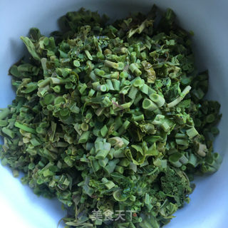 香椿芽拱蛋的做法步骤：5