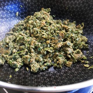 香椿芽拱蛋的做法步骤：9