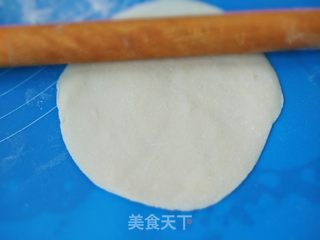 烫面韭菜鸡蛋馅饼的做法步骤:6