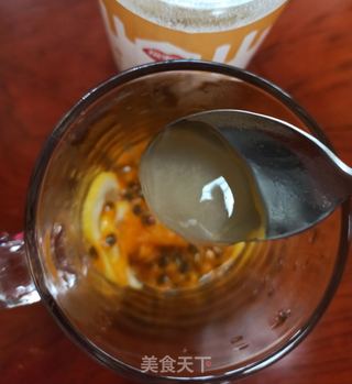 柠檬百香果蜂蜜红茶的做法步骤：5