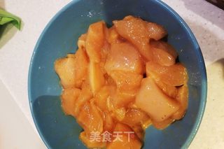 花生酱鸡胸肉—东南亚风味的做法步骤：2