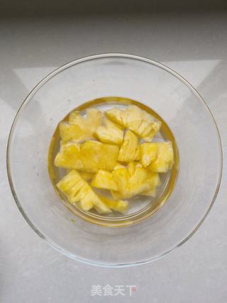 菠萝甜汤的做法步骤:3