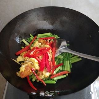 蒜苔炒鸡蛋的做法步骤:7