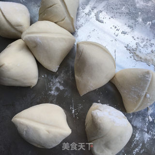 美味南瓜包的做法步骤：7