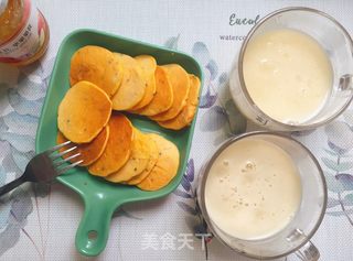 无需泡打粉松软奶香味十足的南瓜酸奶饼的做法步骤：6