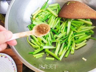 素炒香芹的做法步骤:4