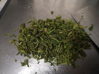香椿炒蛋的做法步骤：3