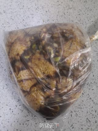 蜜汁烤鸡翅的做法步骤:7
