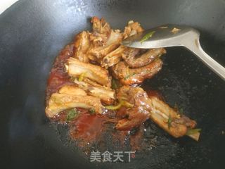 糖醋菠萝排骨的做法步骤:11