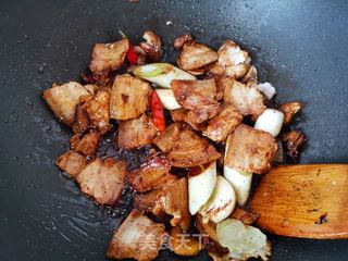 五花肉豆角焖面的做法步骤:5