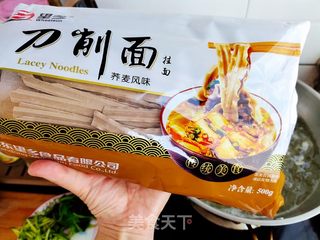 油泼刀削面的做法步骤:4