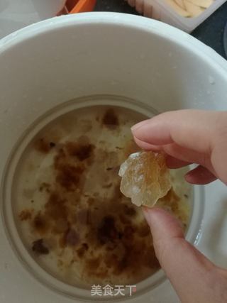 桃胶酸奶坚果羹的做法步骤:3