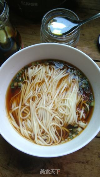 香醋腊八蒜面的做法步骤:6
