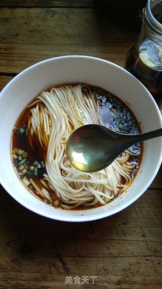 香醋腊八蒜面的做法步骤:8
