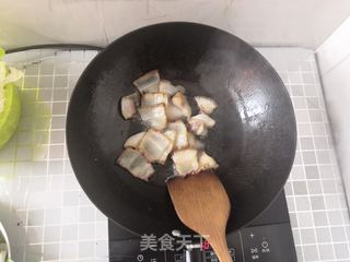 好吃到爆的腊肉手撕包菜的做法步骤:2