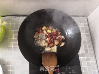 好吃到爆的腊肉手撕包菜的做法步骤:3