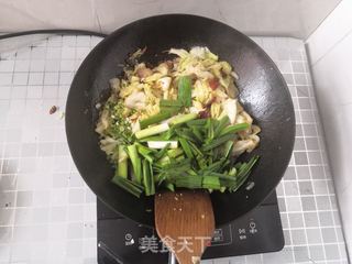 好吃到爆的腊肉手撕包菜的做法步骤:5