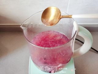 梦幻的银耳百合雪梨羹的做法步骤:8