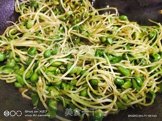 微辣版的炒黑豆芽的做法步骤：8
