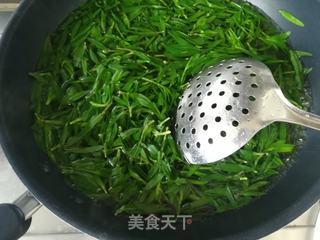 山苜楂菜猪肉水饺的做法步骤:2