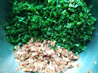 山苜楂菜猪肉水饺的做法步骤:7