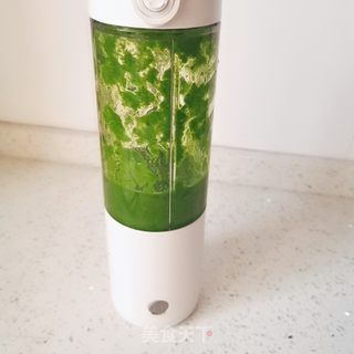 菠菜花朵馒头的做法步骤:4