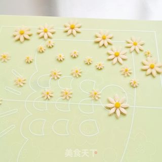 菠菜花朵馒头的做法步骤:7