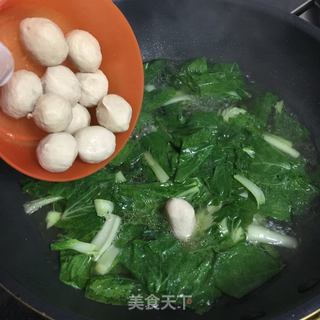 肉丸白菜汤的做法步骤：4