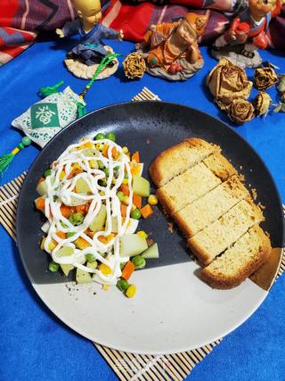 时蔬吐司沙拉的做法步骤:9