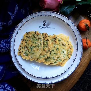 蛋香槐花饼的做法步骤：10