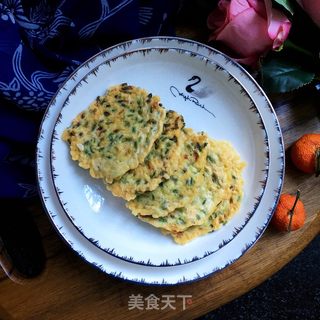 蛋香槐花饼的做法步骤：11