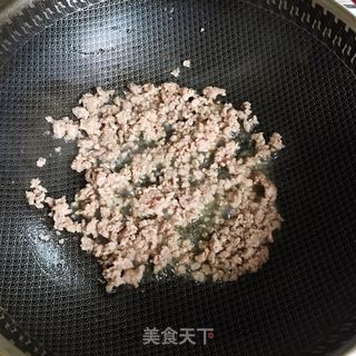 肉末雪菜炒蒜苔的做法步骤：2