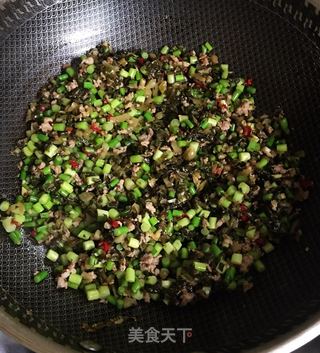 肉末雪菜炒蒜苔的做法步骤：7