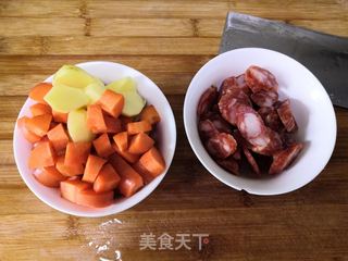 腊味煲仔饭的做法步骤：3