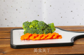 照烧鸡腿饭的做法步骤:2