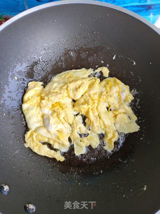 蒜薹拌刀削面的做法步骤:2