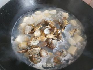 花蛤豆腐汤的做法步骤:13