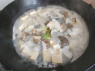 花蛤豆腐汤的做法步骤:14