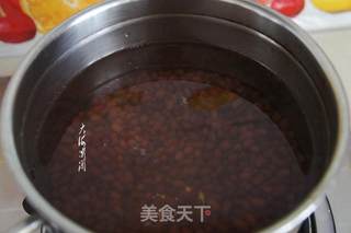 红豆奶茶的做法步骤:2